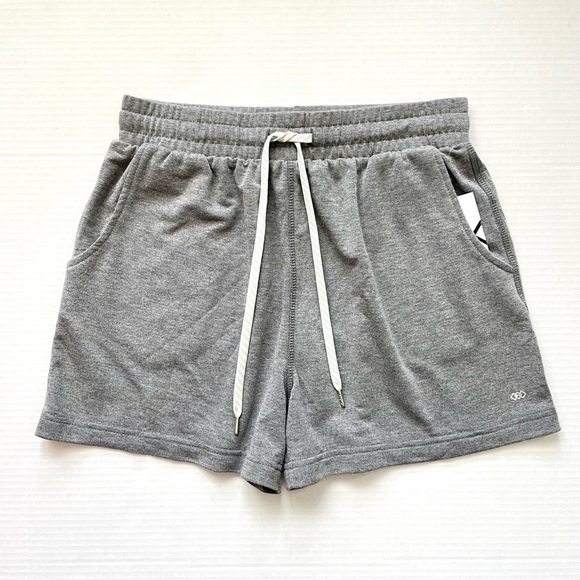 NA Pants - Women’s Gray Stretch French Terry Active Soft Shorts NWT - Size S